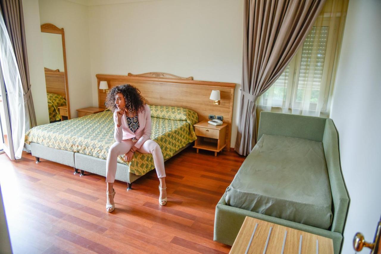 Hotel Park 108 Sport&Wellness Лорика Екстериор снимка